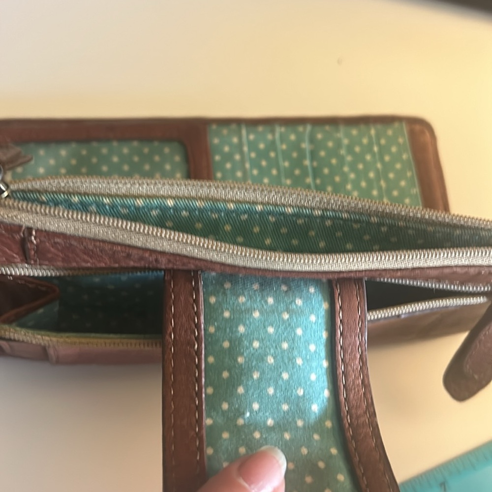 Brown Fossil Wallet - Picture 3 of 5